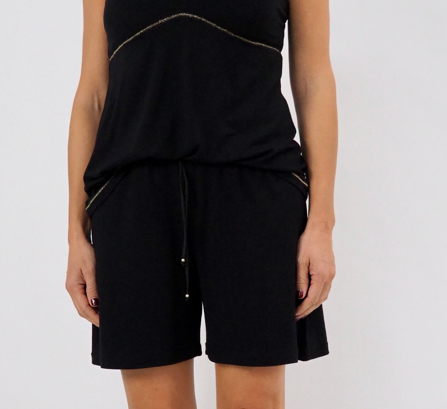 pantalón corto de pijama, de la colección Homewear MONICA LENDINEZ